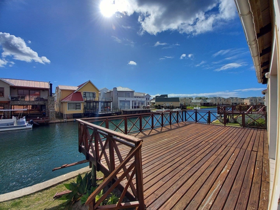 4 Bedroom Property for Sale in Marina Martinique Eastern Cape